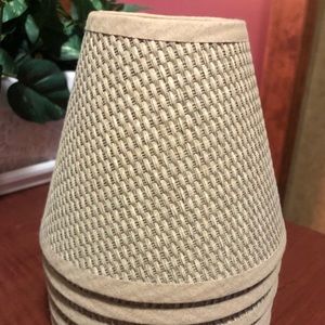 No longer for sale. They were sold on another listing but I can’t seem to delete